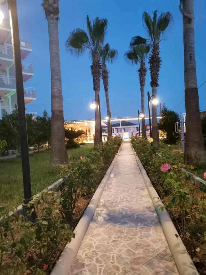 Side Oezguerhan Hotel Exterior photo